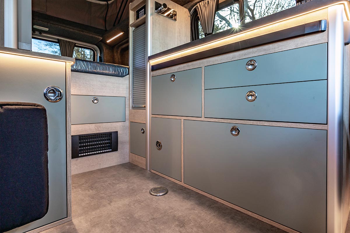 stylevan-equinox-amenagement.jpg