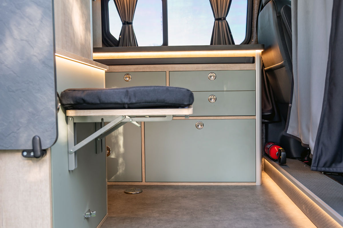 van-amenage-stylevan-assise.jpg